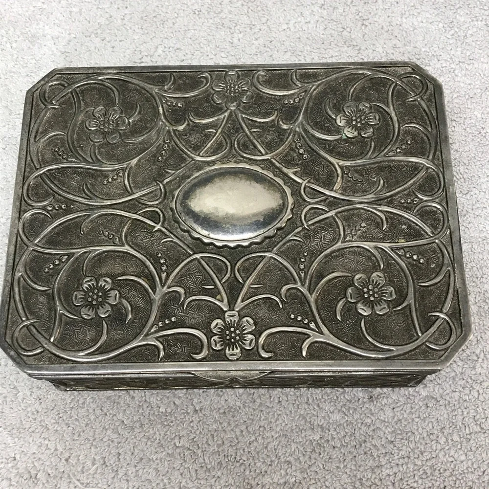 Vintage Godinger Silver Plated Ornate Floral Jewelry Box Red Velvet Lined Large